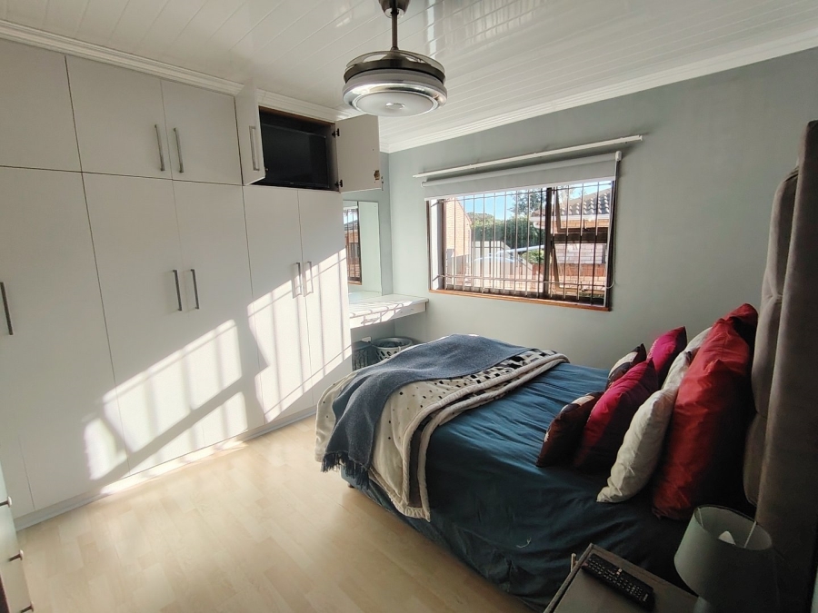 2 Bedroom Property for Sale in Walmer Downs Eastern Cape